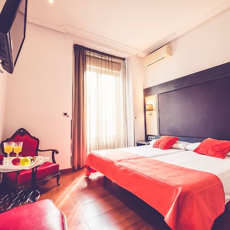 Hostal Sol Los Angeles マドリード エクステリア 写真