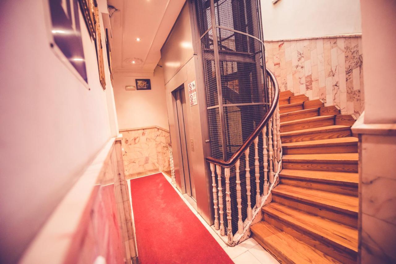 Hostal Sol Los Angeles マドリード エクステリア 写真