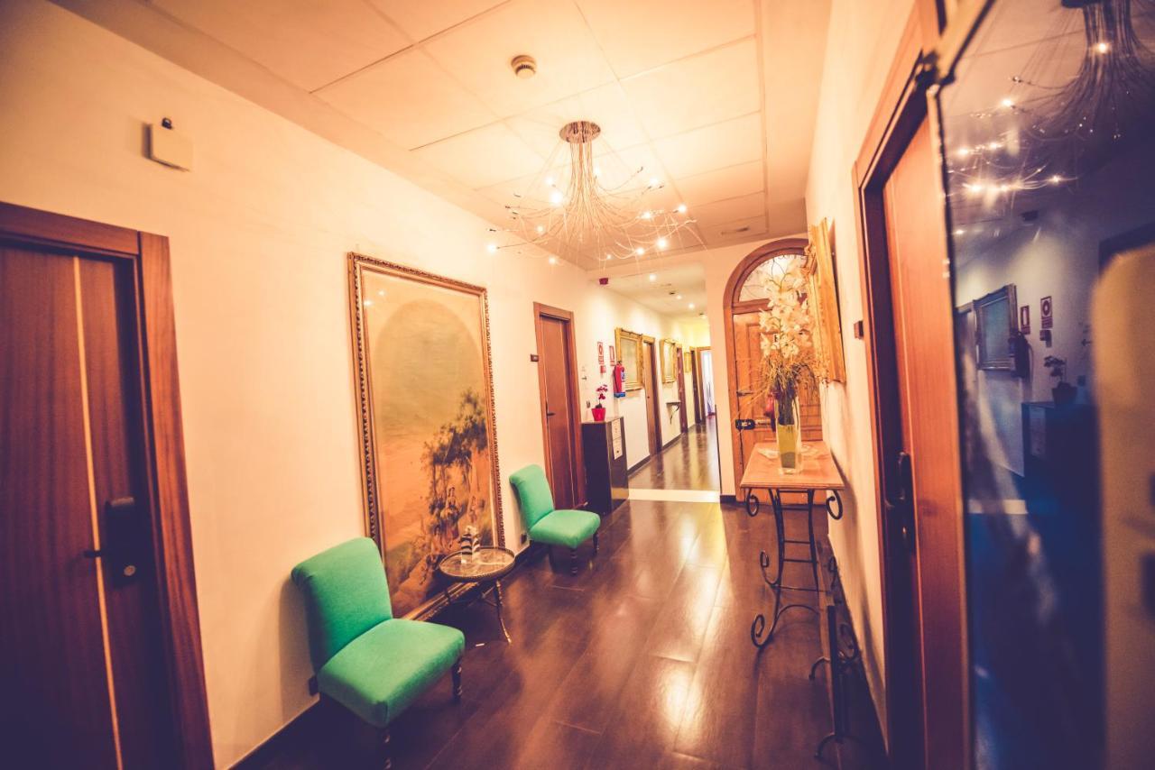 Hostal Sol Los Angeles マドリード エクステリア 写真