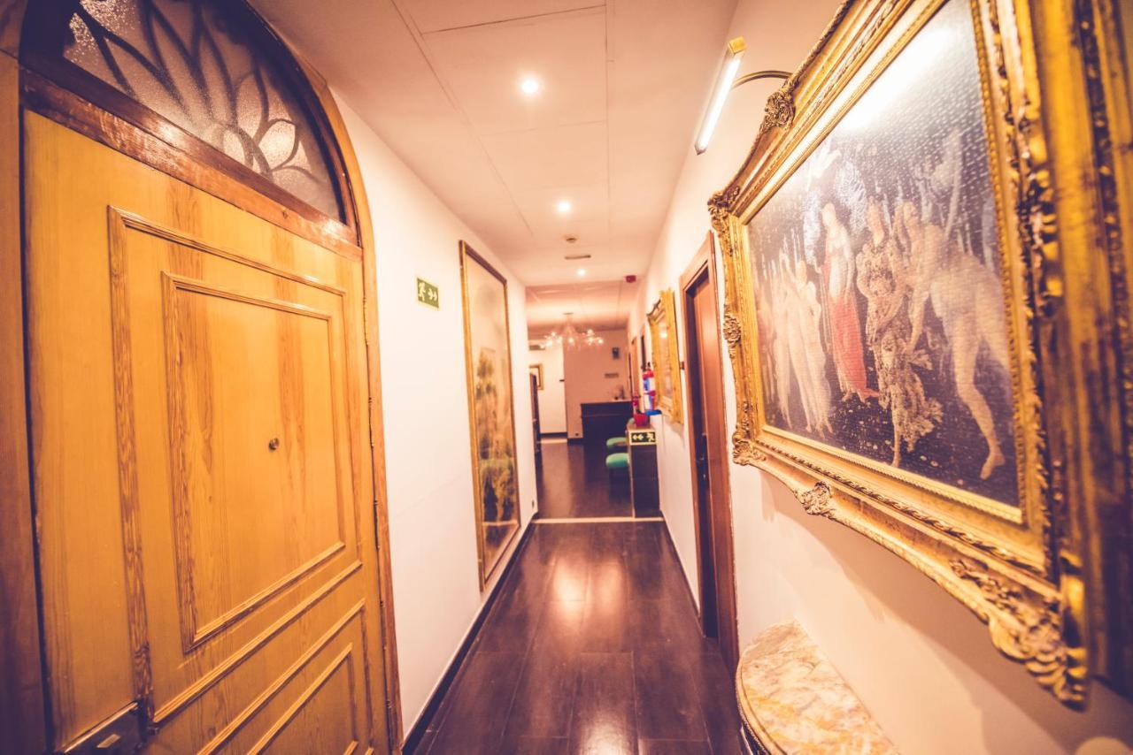 Hostal Sol Los Angeles マドリード エクステリア 写真